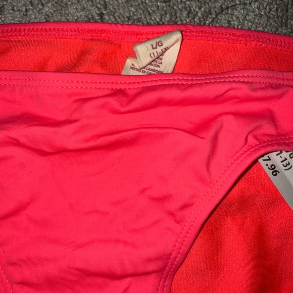 Brand New swimsuit, bikini bottoms - Picture 4 of 6